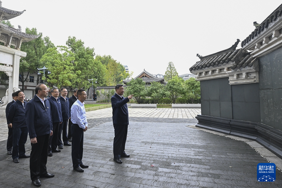 习近平参观六尺巷：弘扬好传统美德，使我们的社会更加和谐